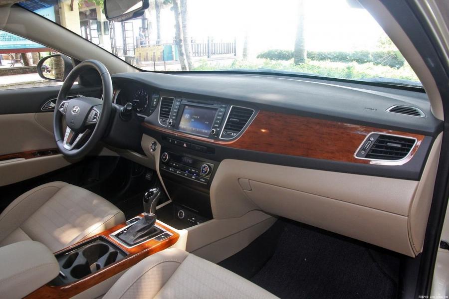 Интерьер Hyundai Mistra 2014 года  (CN) (фото 31 из 44)